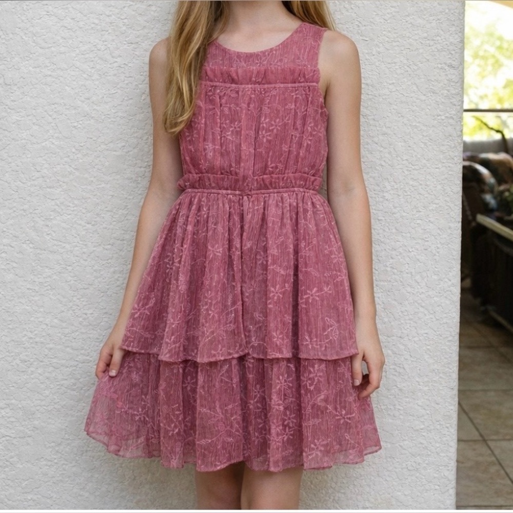 Chasing Fireflies Rose Crinkle Dress. Size 10. NWOT
